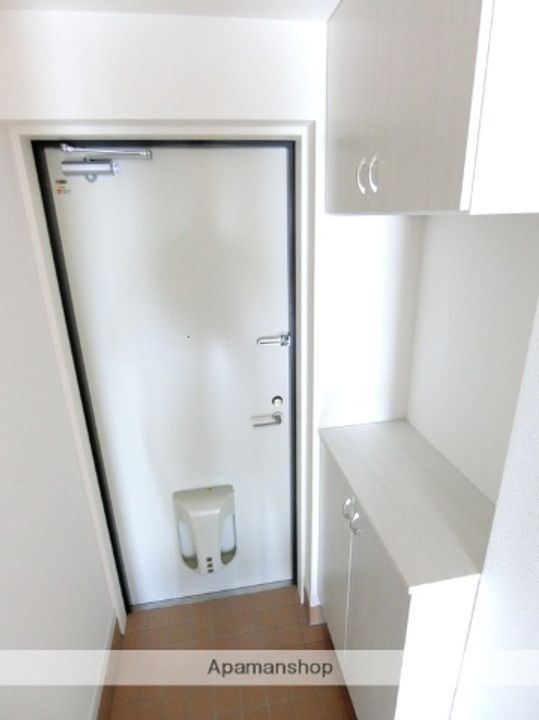 静岡県沼津市西条町の賃貸マンション106の玄関