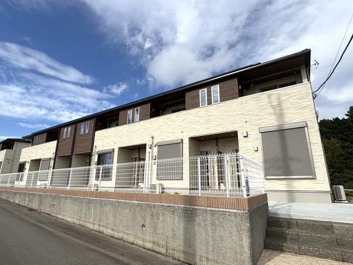 ロワイヤル フジガーデンEの外観