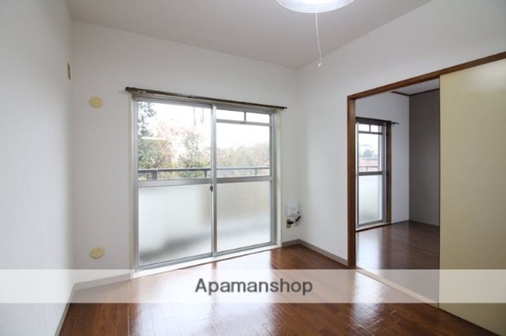 山之井プラザの居間