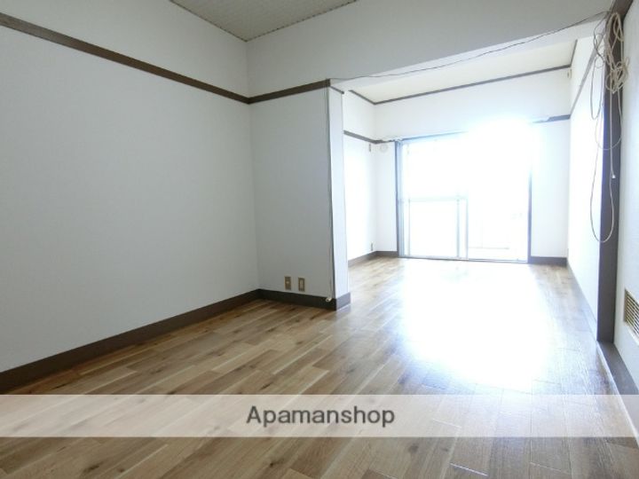 シズコーポの居間