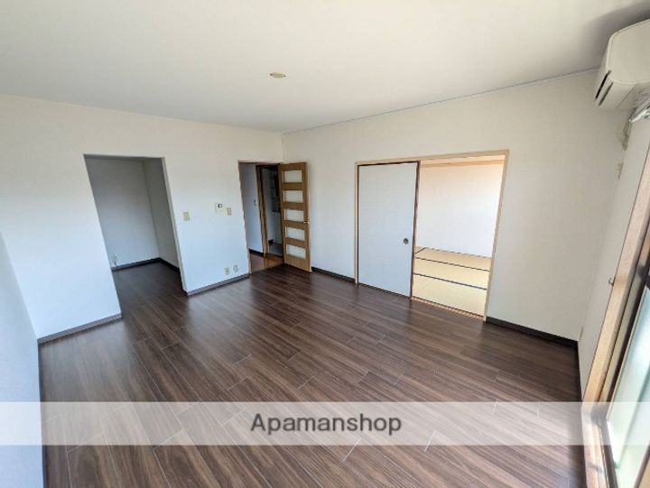 メゾン・ドゥ・マレーラの居間