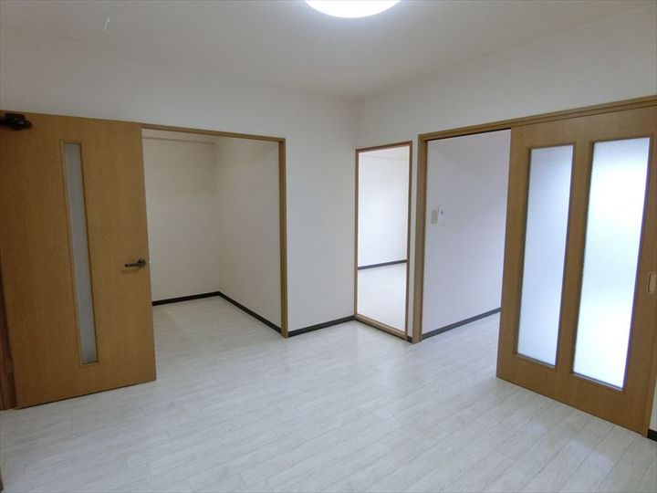 エナジー高橋の居間