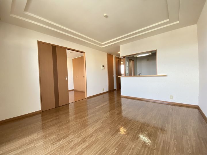 メゾン・ド 美菜里杏 弐番館の居間