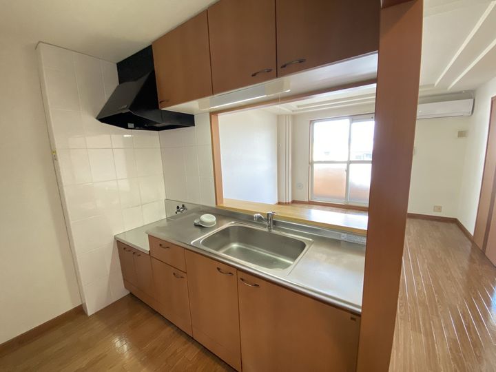 メゾン・ド 美菜里杏 弐番館のキッチン