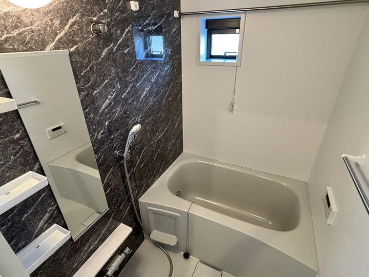 EAST HILL Fの風呂