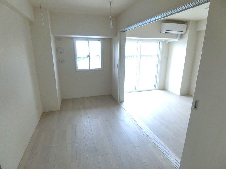 アヴィスタの内装