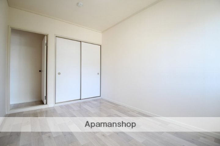 フレグランスコート佐野B101の内装