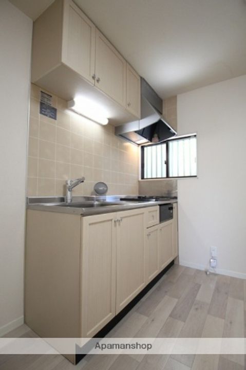 フレグランスコート佐野B101のキッチン