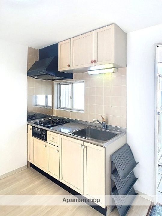 タウンアベニュー小泉ABA202のキッチン