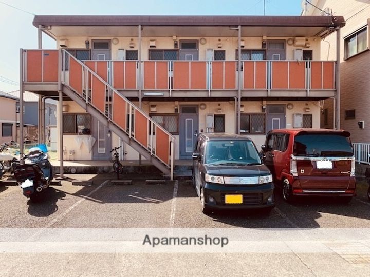 ハイム横割の外観