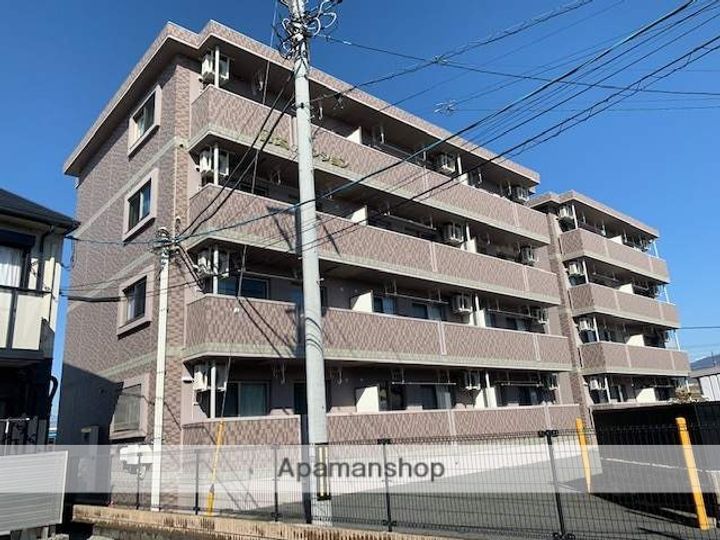 静岡県富士市前田の賃貸マンションの外観
