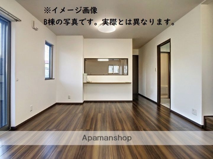 静岡県富士市鮫島(一戸建)の賃貸物件の居間