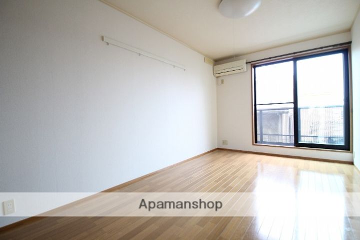 ロイヤル宝田の内装