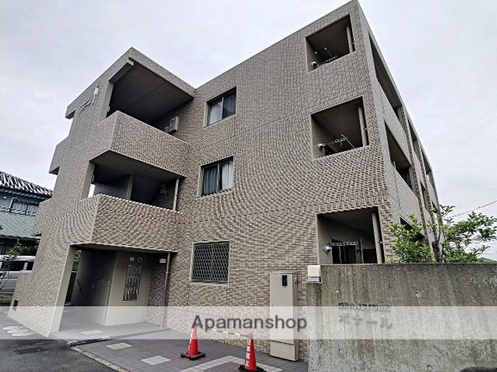 グランストークボナールの外観