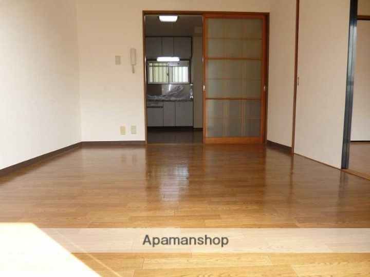 静岡県富士宮市宮原の賃貸マンションの居間