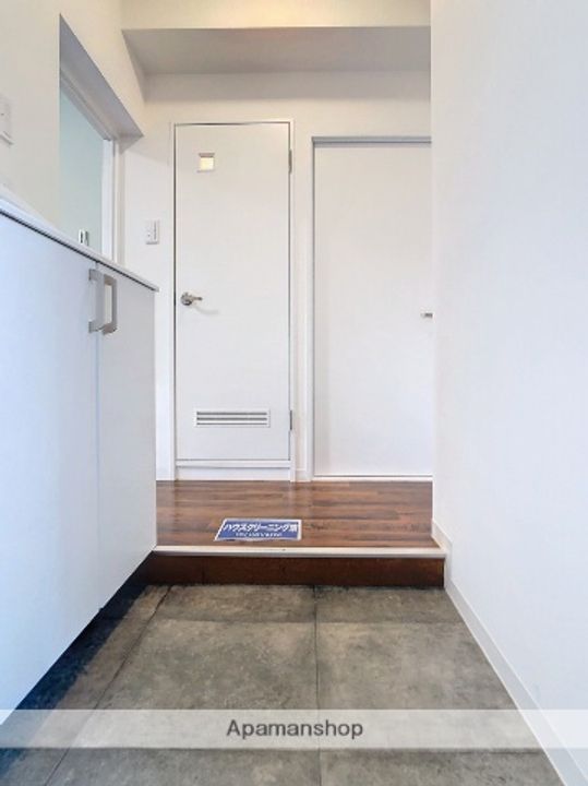 プレミール杉山205の玄関