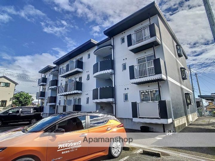 プレミール杉山205の外観