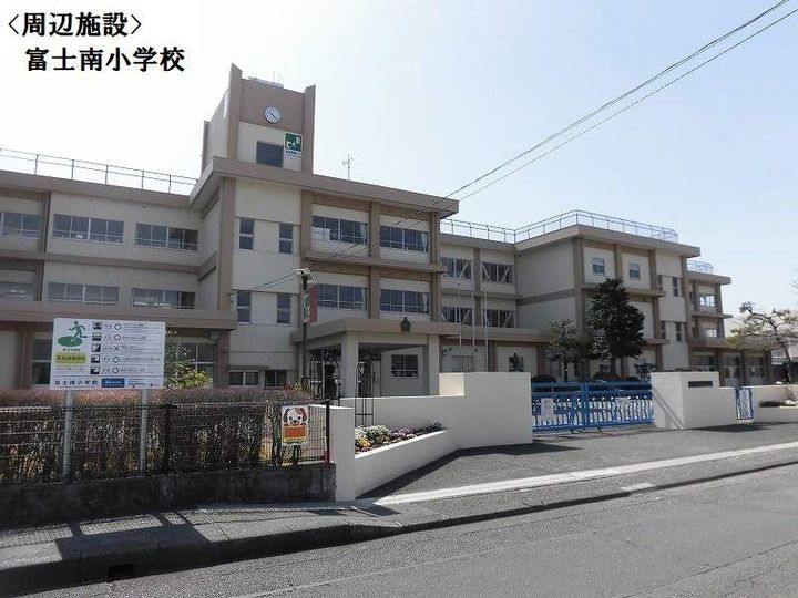 ニューエルディム宮島の周辺