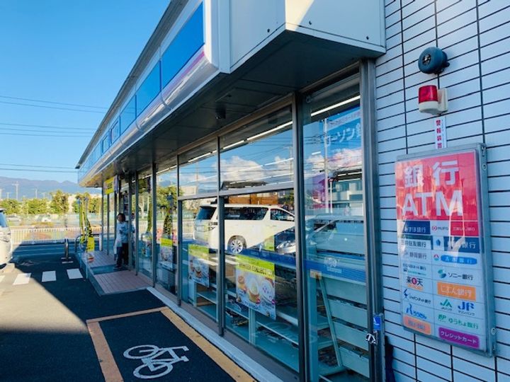 ベルラン88の周辺