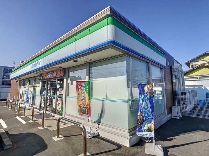 ベルラン88の周辺