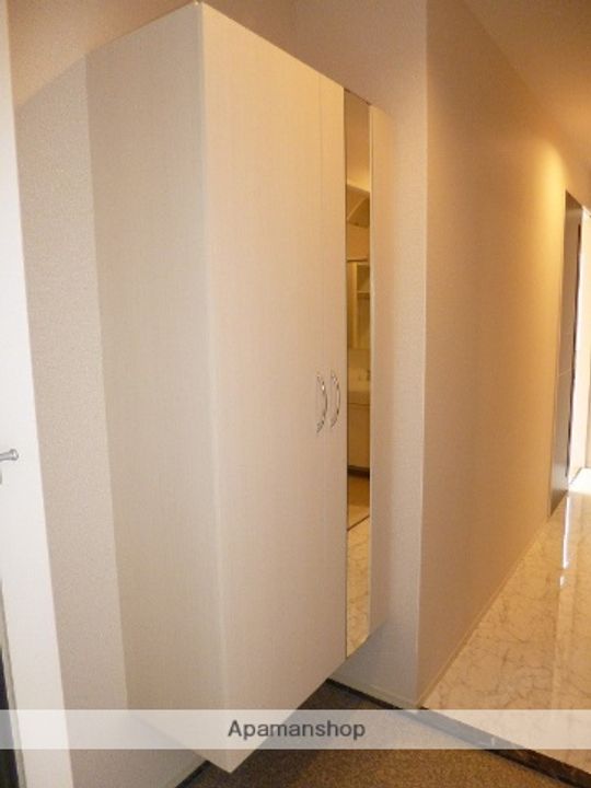 サンライフ B101の内装