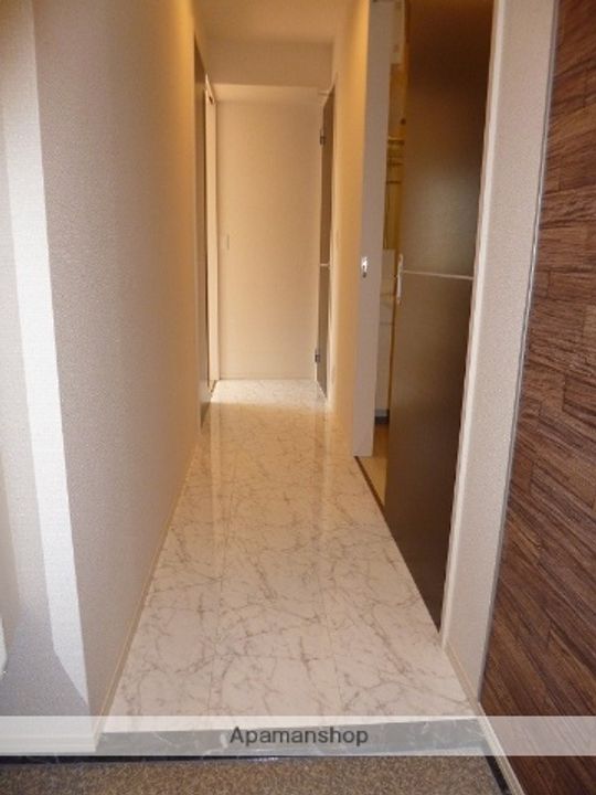 サンライフ B101の内装