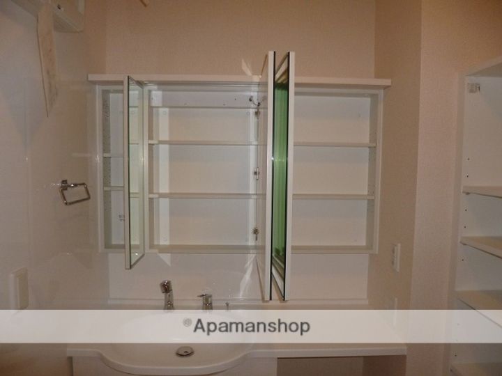 サンライフ B101の内装