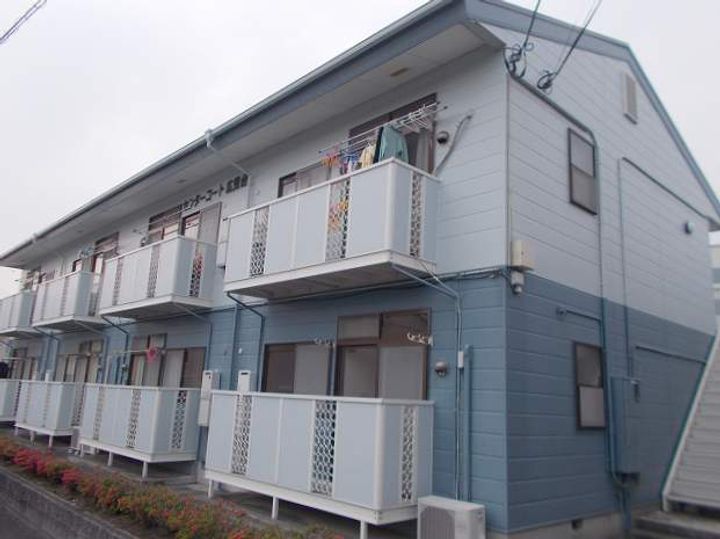 センターコート広見台の外観