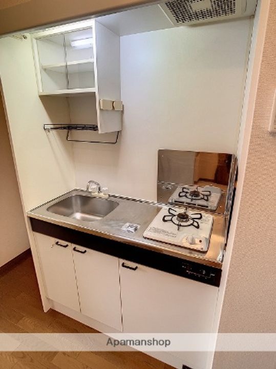 コーラル三園202のキッチン