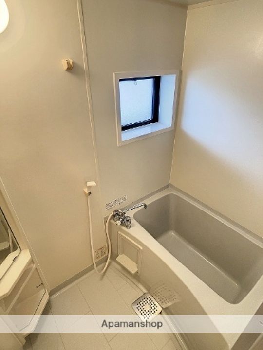 コーラル三園202の風呂