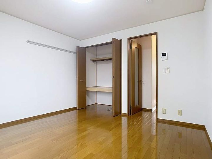 コーラル三園106の内装