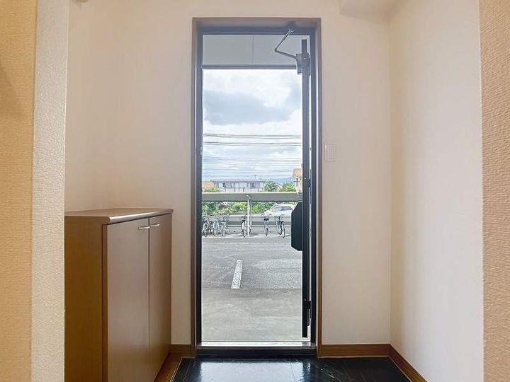 コーラル三園106の内装