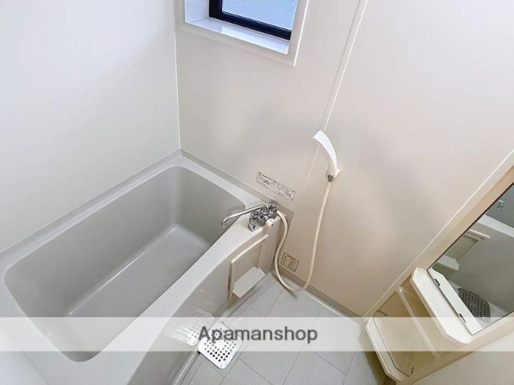 コーラル三園106の風呂