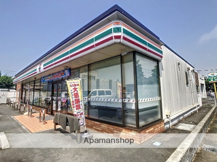 フォーリーブスBの周辺