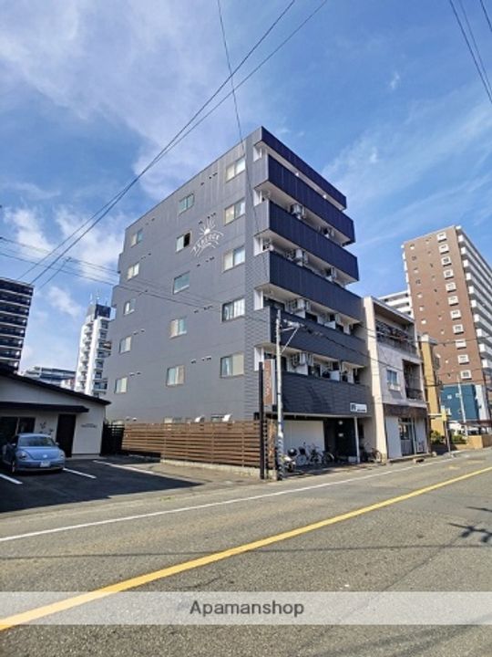 ピーコックマンション407の外観