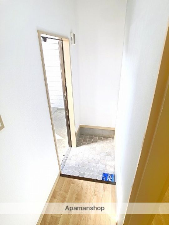 サンフラワー1-Dの玄関