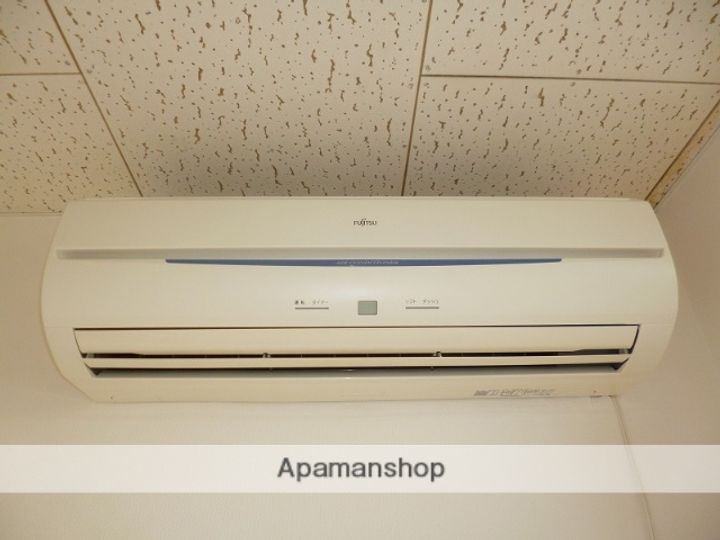 ニューマリッチ弐番館102の内装