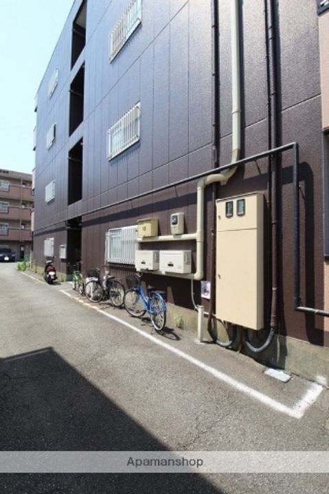 ニューマリッチ弐番館102の外観