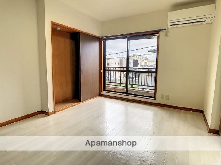 ソワサント三室2-Eの内装