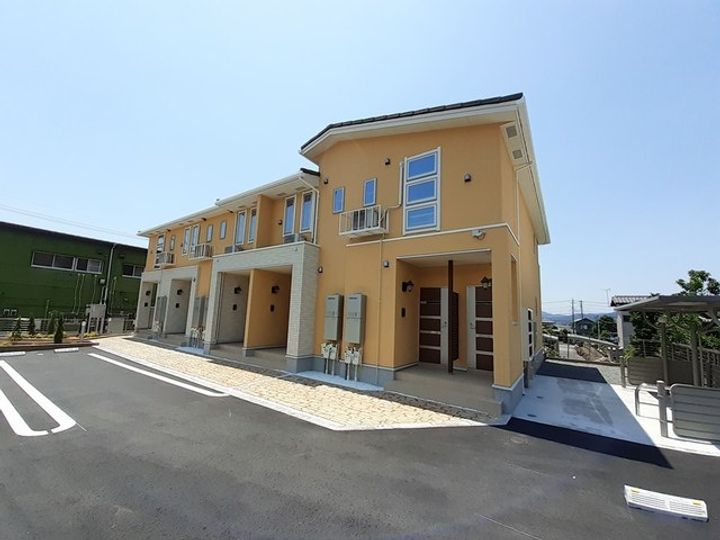 グランデ・ユーフォリアの外観