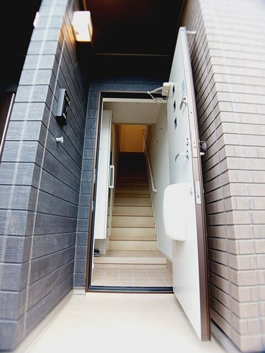 ガーデン ハウス イナバ Ⅱの玄関