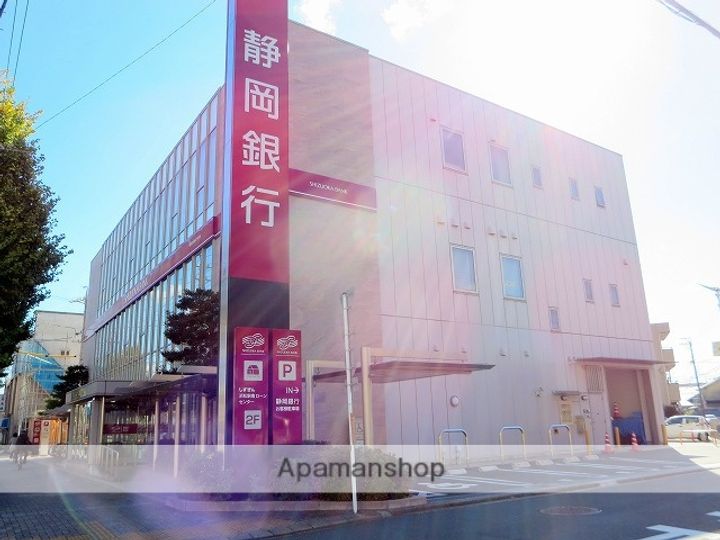 静岡県浜松市中央区海老塚1丁目の賃貸マンションの周辺