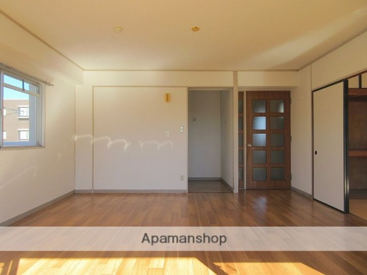 コスモスビル3Dの内装