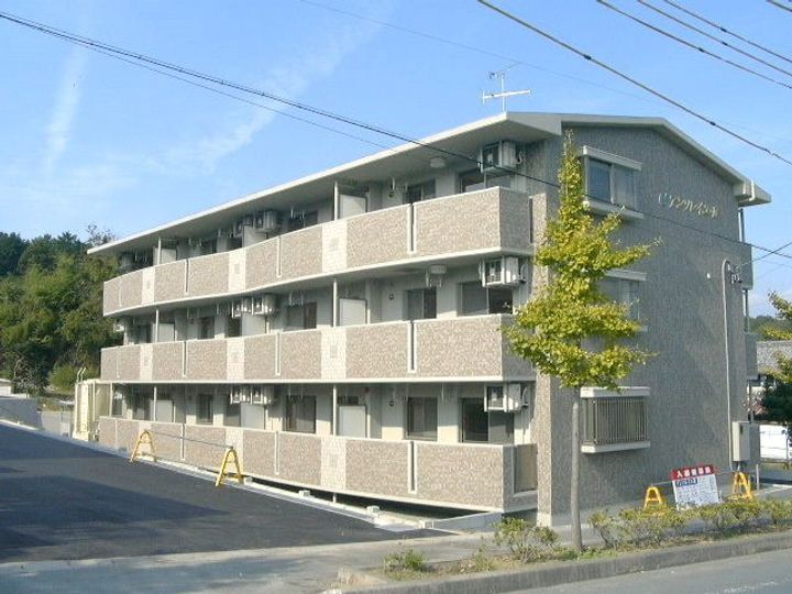 アンソレイユIIIの外観