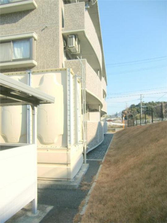 アンソレイユIIIの外観