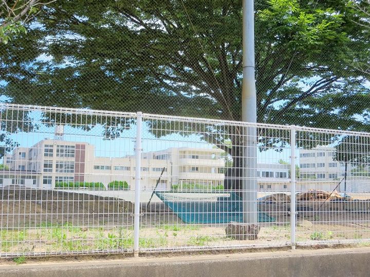 アンソレイユIIIの周辺