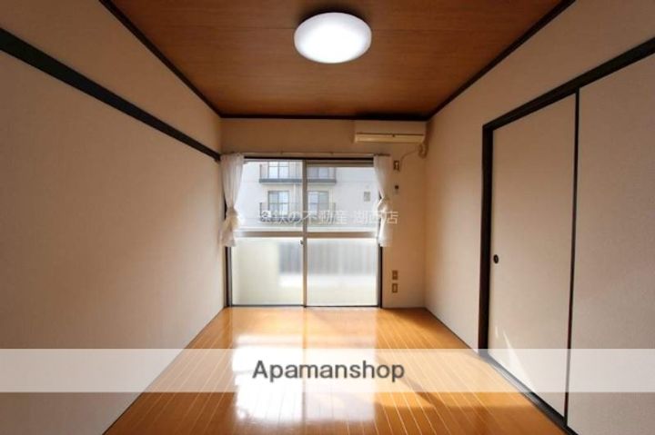 メゾン谷上Aの居間