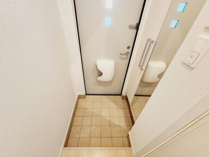 セレンディピティの玄関