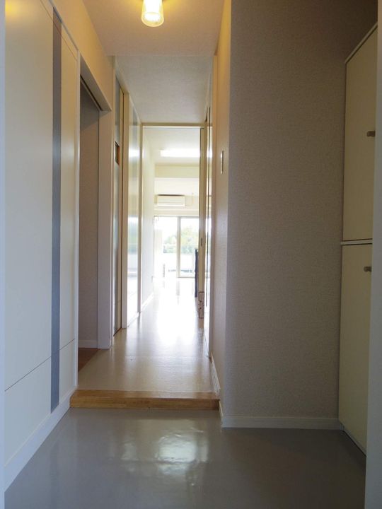 アルコリバーサイドの玄関