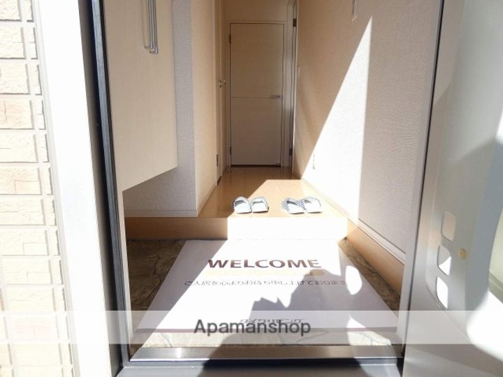 SUN COURT Aの玄関